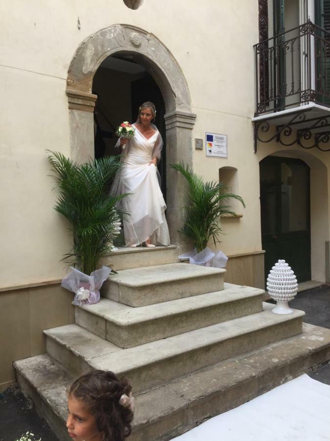Palazzo Pagliaro Hotell Santo Stefano di Camastra Exteriör bild